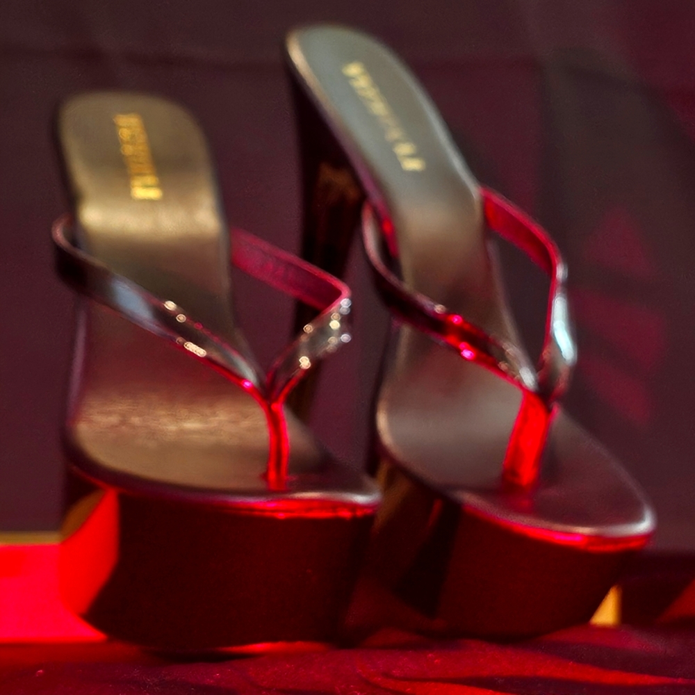 Size 9 high heel stelletto platform thong sandals
